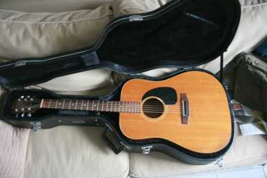 Foto: Sells Guitarra e instrumento da corda GIBSON - J-50