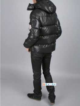 Foto: Sells Roupa Homens - MONCLER