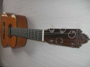Foto: Sells Guitarra e instrumento da corda VALERIANO BERNAL - DUENDE