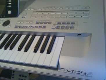Foto: Sells Piano e synthetizer YAMAHA - TYROS 3