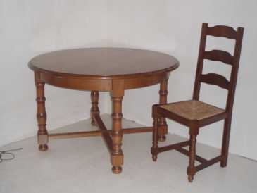 Foto: Sells Furniture TABLE + CHAISES