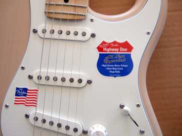 Foto: Sells Guitarra e instrumento da corda FENDER - STRATOCASTER USA HIGHWAY ONE