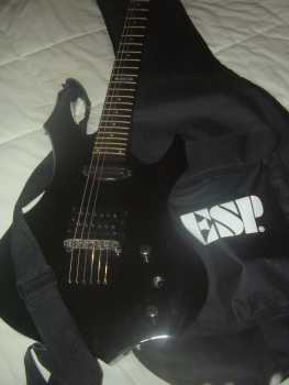 Foto: Sells Guitarras e instrumentos da corda ESP - FENDER STRATOCASTER