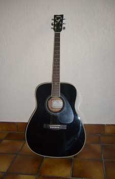 Foto: Sells Guitarra e instrumento da corda YAMAHA - FG 423 S