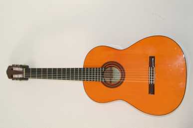 Foto: Sells Guitarra e instrumento da corda CONDE HERMANOS - EF5