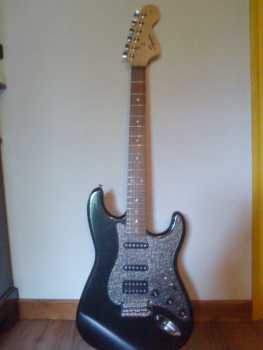 Foto: Sells Guitarra e instrumento da corda SQUIER BY FENDER - SQUIER STRAT BY FENDER AFFINITY SERIES