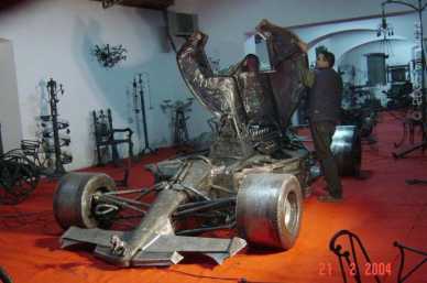 Foto: Sells Sculpture COCHE DE FORMULA 1 DE HIERRO