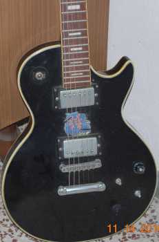 Foto: Sells Guitarra e instrumento da corda ARIRANG - ARIRANG