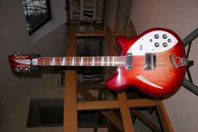 Foto: Sells Guitarra e instrumento da corda RIKENBAKER - 360-12