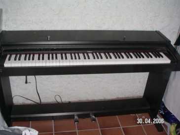 Foto: Sells Piano e synthetizer ROLAND - HP 1700 L