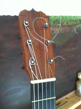 Foto: Sells Guitarra e instrumento da corda RAMIREZ - 1A