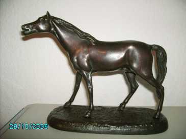 Foto: Sells Sculpture Bronze - PFERD