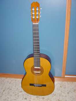 Foto: Sells Guitarra e instrumento da corda ADMIRA MOD LA PALOMA - ADMIRA(MOD.LA PALOMA)