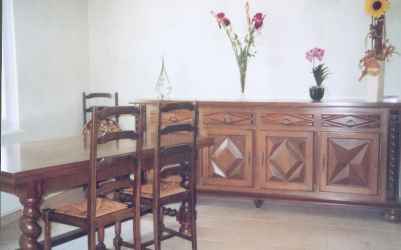Foto: Sells Furniture MEUBLE LOUIS XIII - ENSEMBLE MEUBLES LOUIS XIII