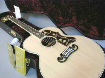 Foto: Sells Guitarra e instrumento da corda GIBSON - SJ 200