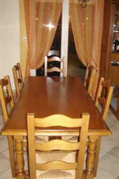 Foto: Sells Furniture CHENE MASSIF - LIVING BAR D'ANGLE CHENE MASSIF + TABLE ET 6 CHAIS