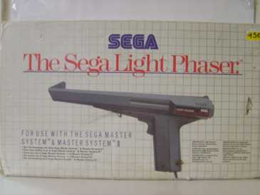 Foto: Sells Computadore e jogo do vídeo SEGA - LIGHT FASER