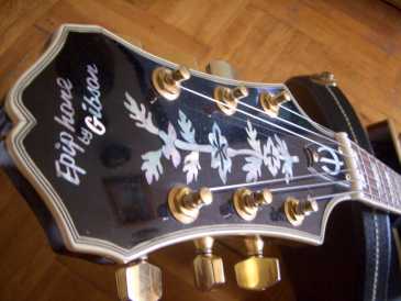 Foto: Sells Guitarra e instrumento da corda EPIPHONE BY GIBSON - SHERATON