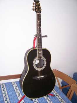 Foto: Sells Guitarra e instrumento da corda OVATION