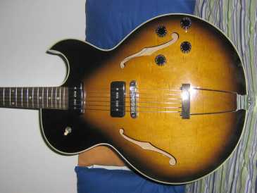 Foto: Sells Guitarra e instrumento da corda GIBSON - GIBSON ES 135