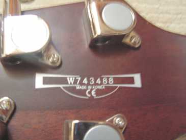 Foto: Sells Guitarra e instrumento da corda IBANEZ - SZ320MH