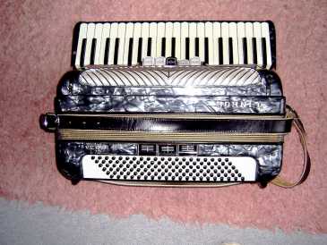 Foto: Sells Instrumento da música AKORDEON HOHNER - VERDI III