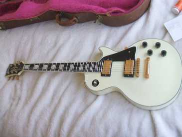 Foto: Sells Guitarra e instrumento da corda GIBSON - LES PAUL CUSTOM  WHITE 1989