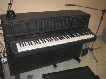 Foto: Sells Piano e synthetizer YAMAHA - CP 60M