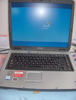 Foto: Sells Computadore de laptop TOSHIBA