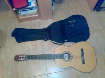 Foto: Sells Guitarra e instrumento da corda ADMIRA - DMIRA