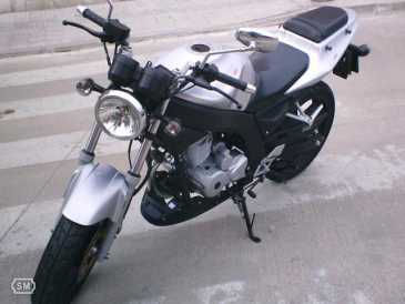 Foto: Sells Motorbike 125 cc - DAELIM - ROADWIN