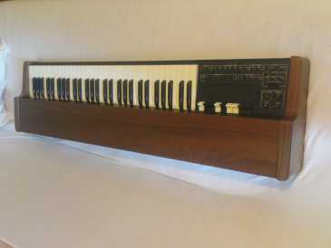 Foto: Sells Piano e synthetizer YAMAHA