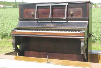 Foto: Sells Piano e synthetizer