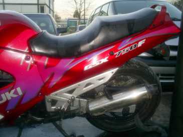 Foto: Sells Motorbike 750 cc - SUZUKI - GSX F
